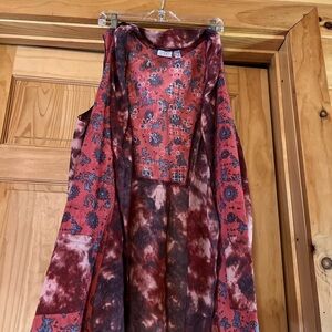 LOGO by Lori Goldstein